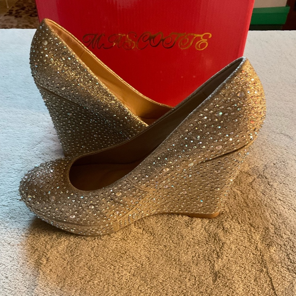 Gold Sparkles Wedge
